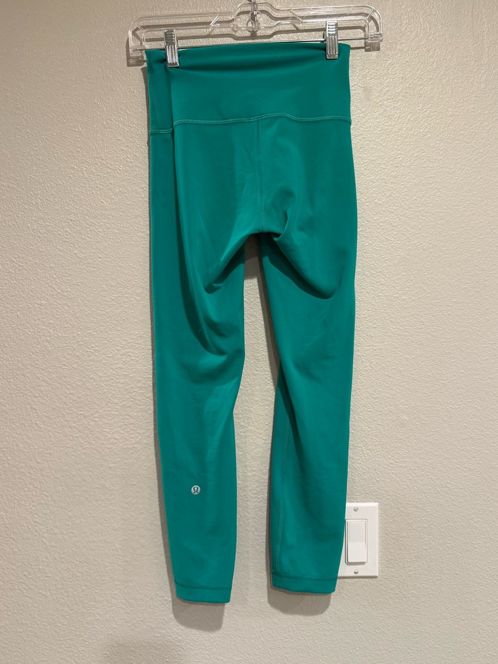 lululemon athletica Teal Turquoise Capri Leggings tights